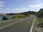 The road along the Colorado river a few km from the campground